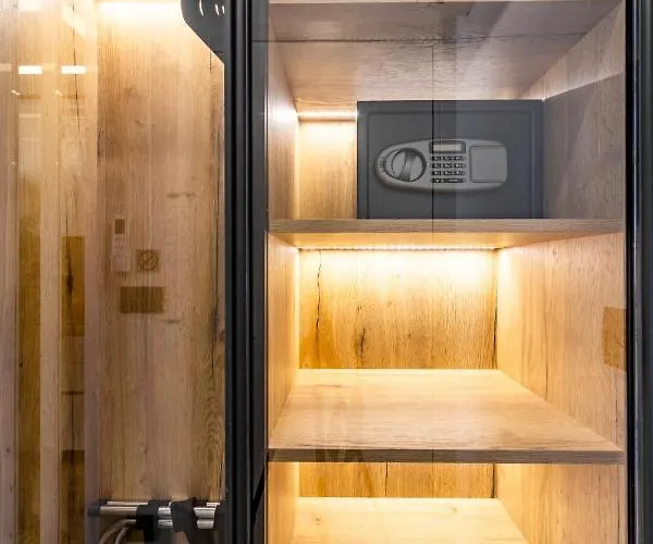 Sky - Free Parking *