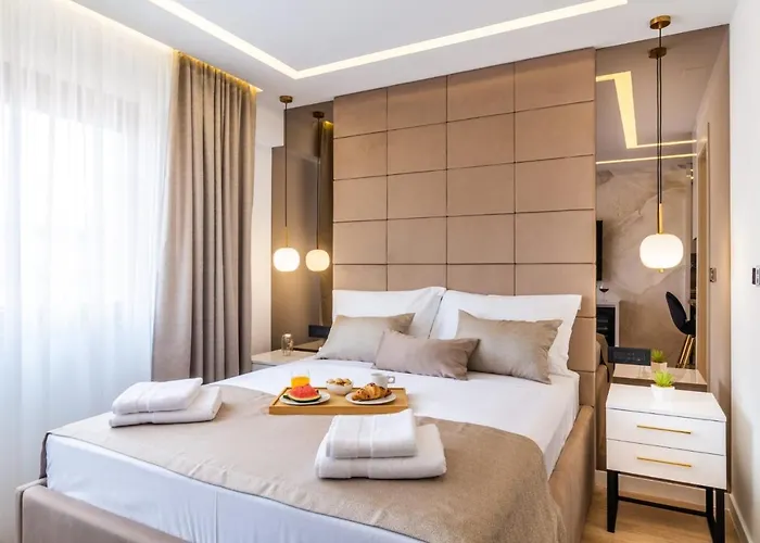 Sky - Free Parking *