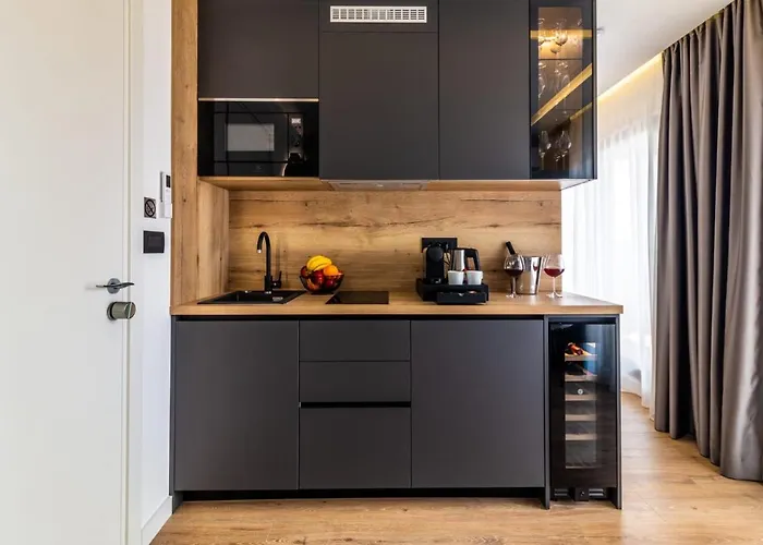 Sky - Free Parking *