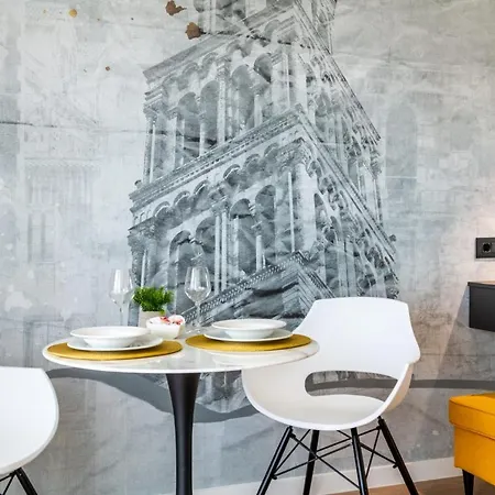Sky - Free Parking Apartment Split