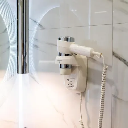 Sky - Free Parking * 스플리트