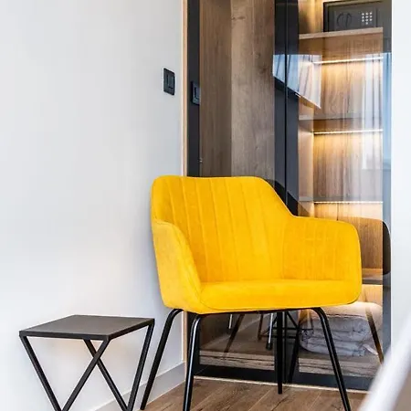 Sky - Free Parking *