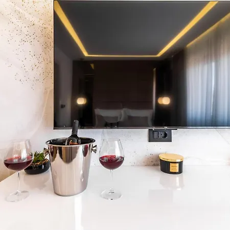 Sky - Free Parking 스플리트